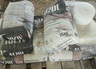 Tvoros segmentai ir stulpai derinami