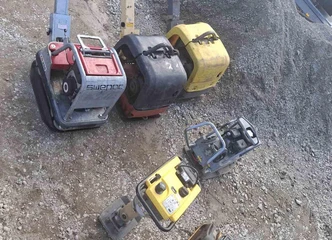 Išsinuomokite grunto tankintuvą – greitai ir patikimai!||Trinkelių dangai – vibroplokštės už gerą kainą||Pristatome į vietą: vibroplokščių nuoma be rūpesčių||Sutankinkite gruntą profesionaliai – nuoma pigiau||Vibroplokštės nuoma: paruošta darbui jau šiandien||Grunto tankinimas: nuoma, konsultacijos ir remontas