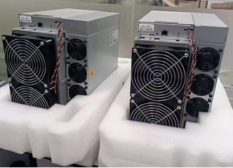Pigiausi Bitmain Z15 kriptovaliutų kasėjai